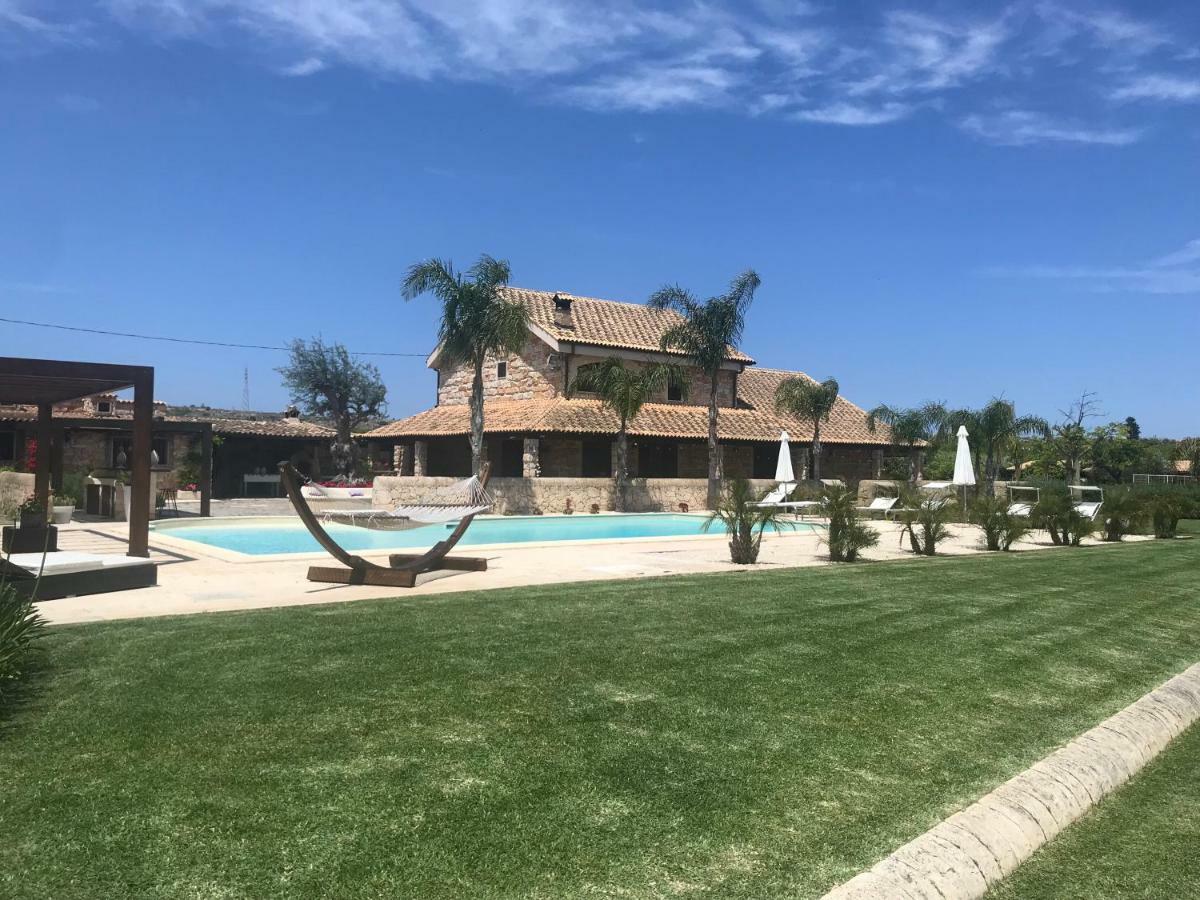 Mythos Holidays & Events Syracuse Esterno foto